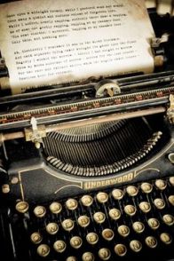 c2ea4040428b7e3c0712878c18e53f39--underwood-typewriter-typewriters